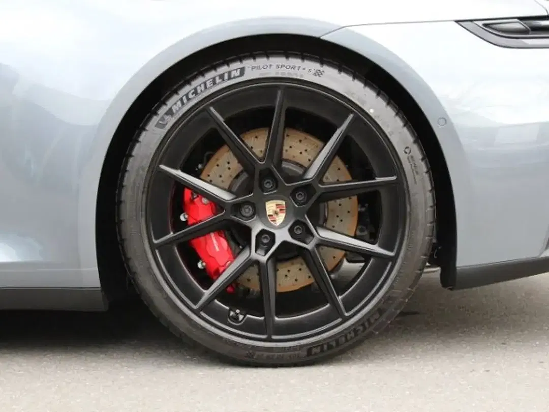 Porsche 992 - Thumbnail 14