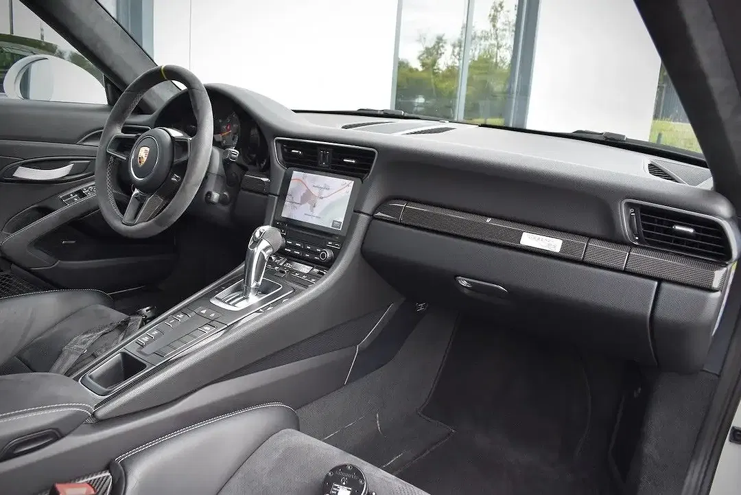 Porsche 991 - Thumbnail 12