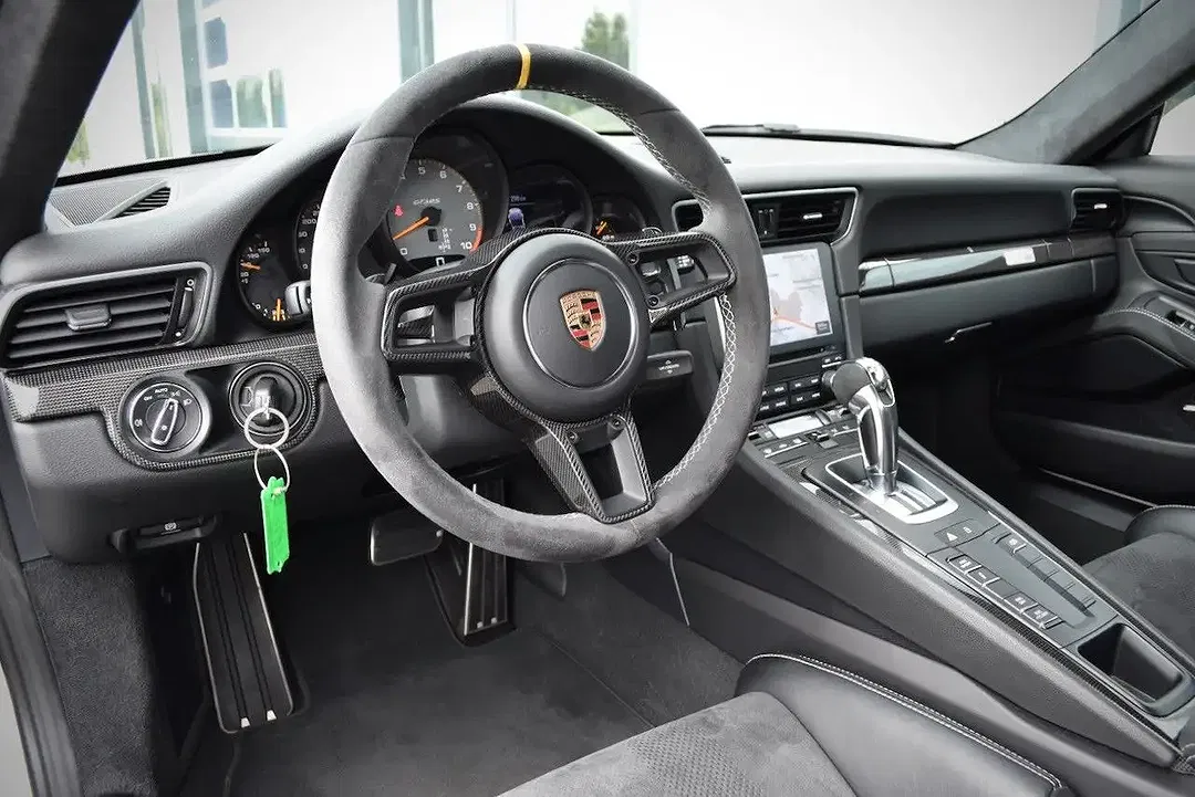 Porsche 991 - Thumbnail 8
