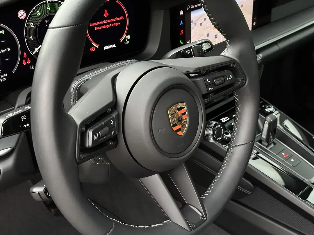 Porsche 992 - Thumbnail 13