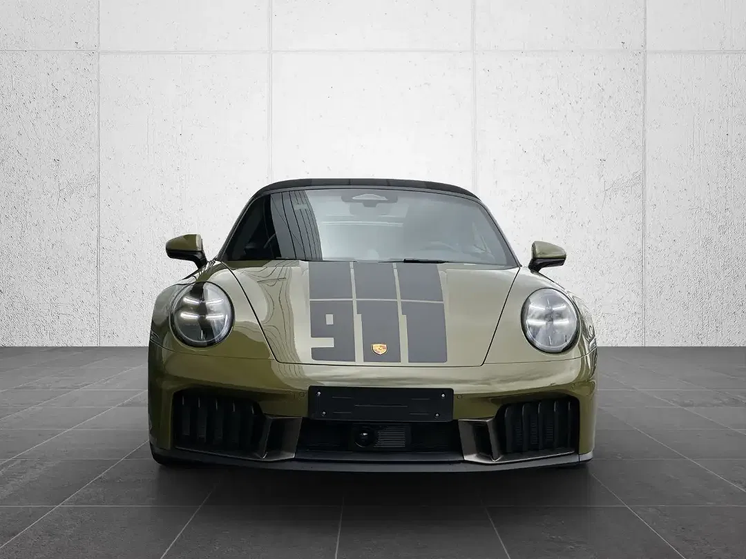 Porsche 992 - Thumbnail 4