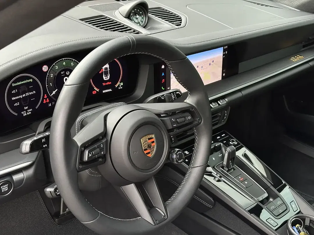 Porsche 992 - Thumbnail 7