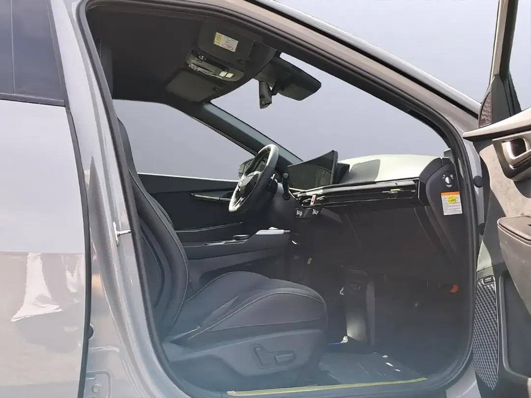 Kia EV6 - Thumbnail 8