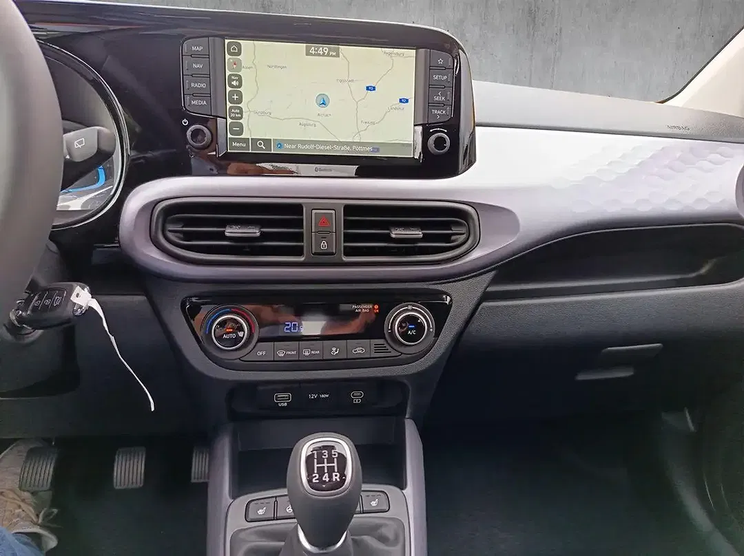 Hyundai i10 - Thumbnail 13