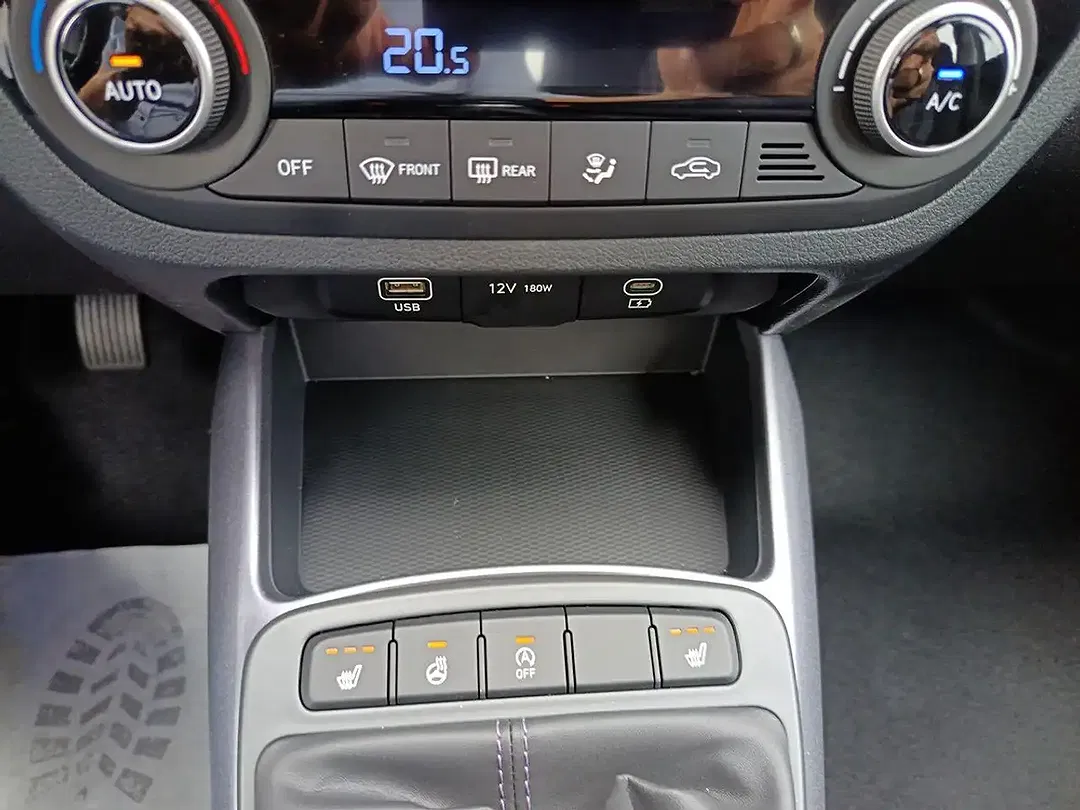 Hyundai i10 - Thumbnail 15