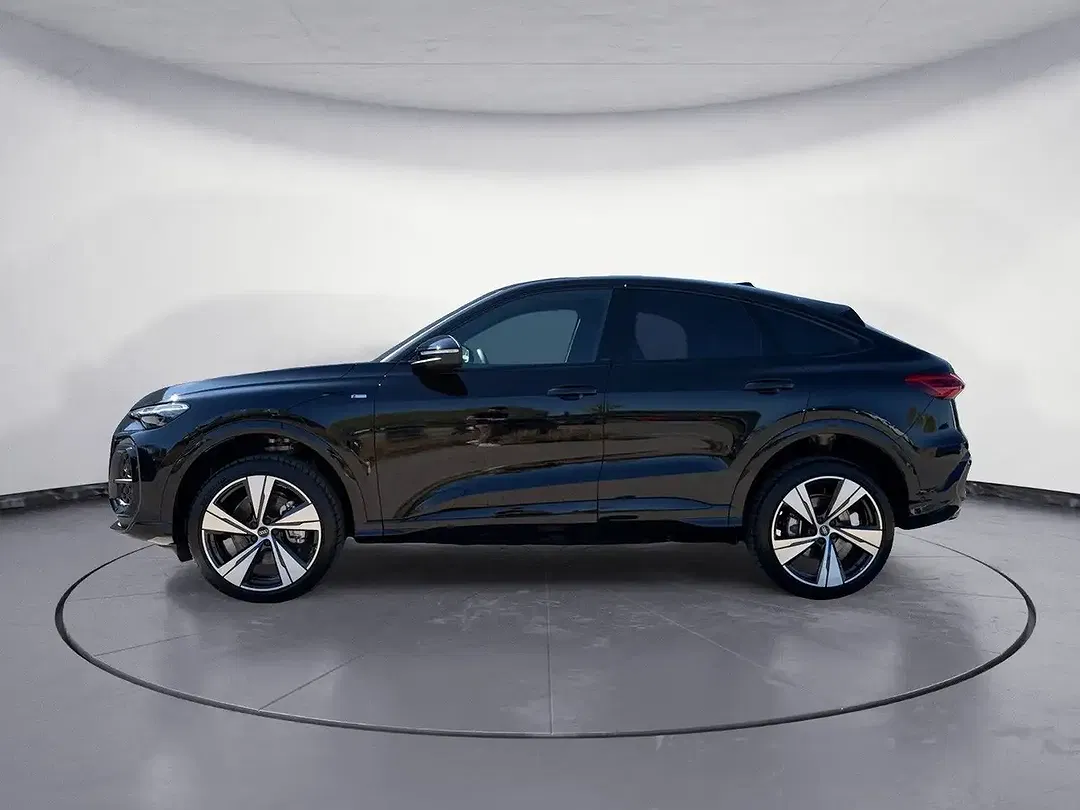 Audi Q5 - Thumbnail 3
