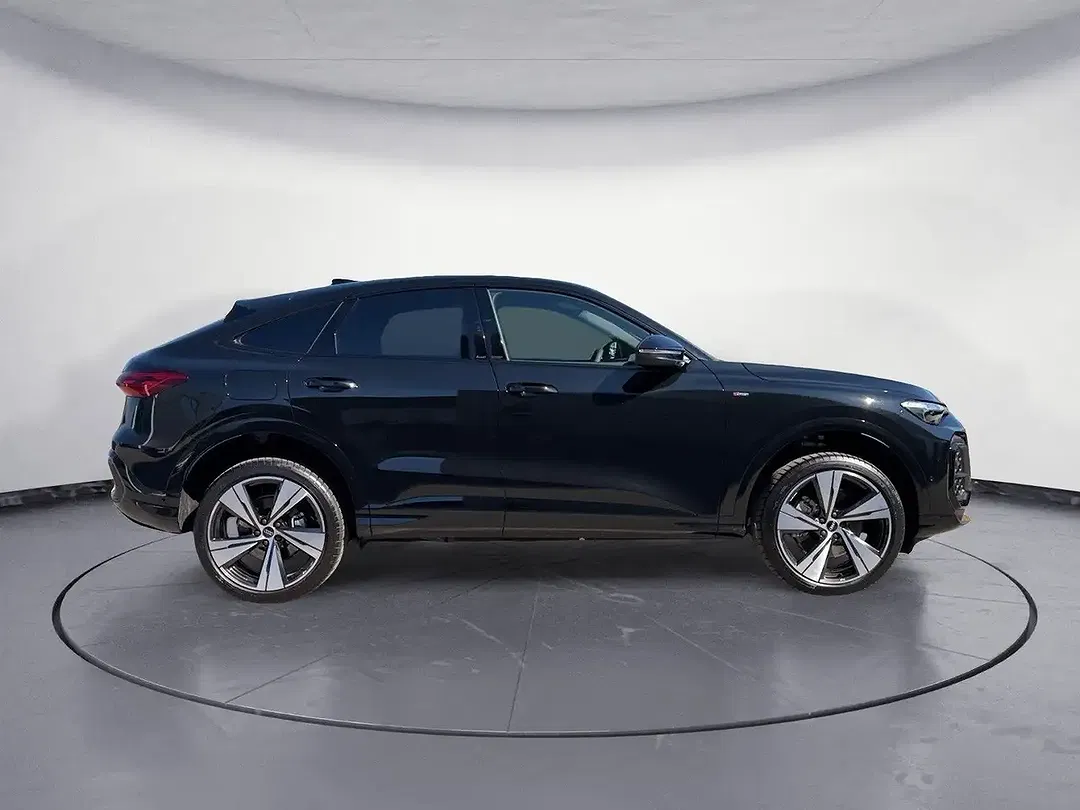 Audi Q5 - Thumbnail 6