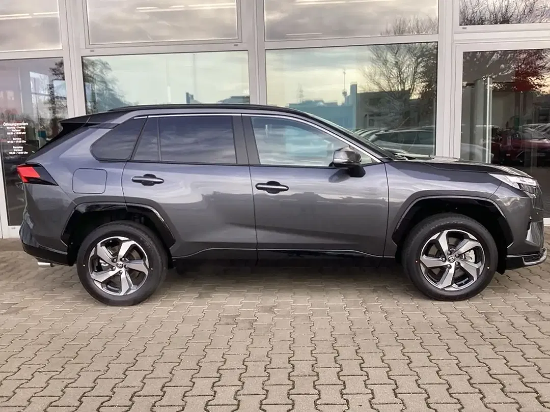 Toyota RAV 4 - Thumbnail 4