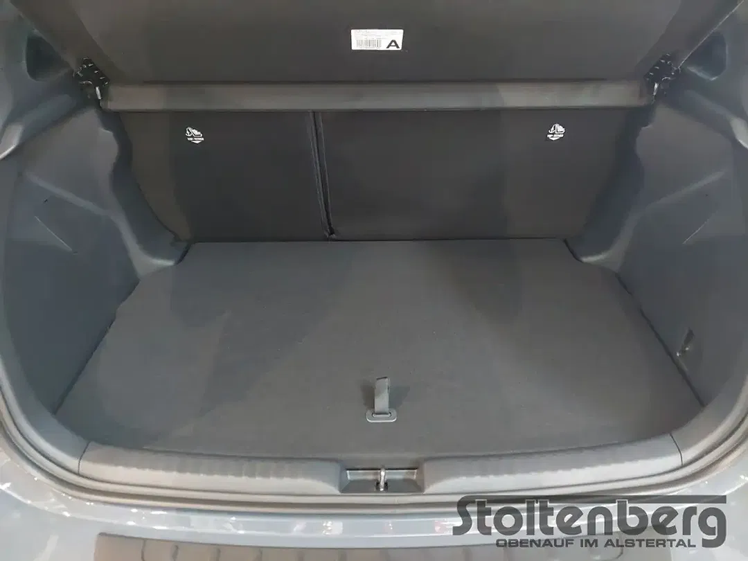 Toyota Yaris - Thumbnail 10