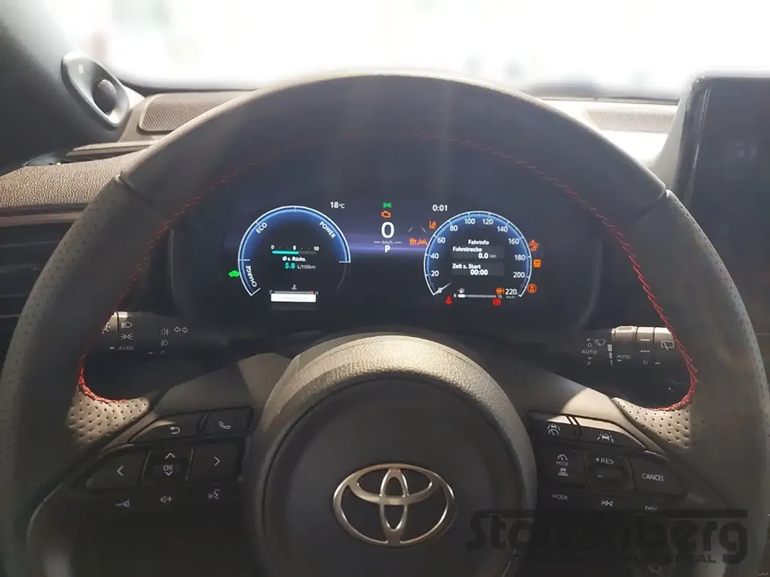 Toyota Yaris - Thumbnail 15