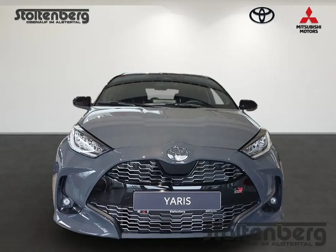 Toyota Yaris - Thumbnail 2