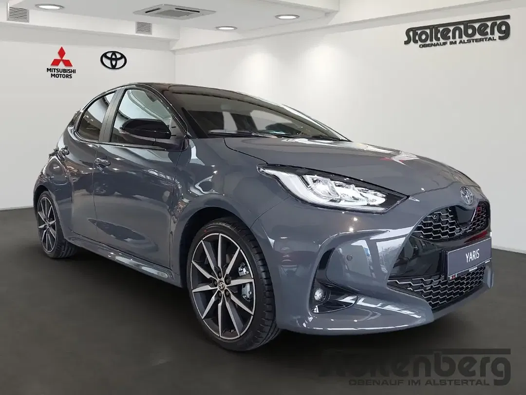 Toyota Yaris - Thumbnail 3