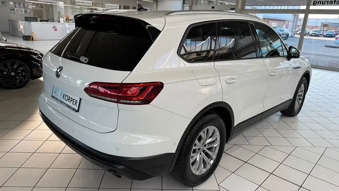 Volkswagen Touareg - Thumbnail 6