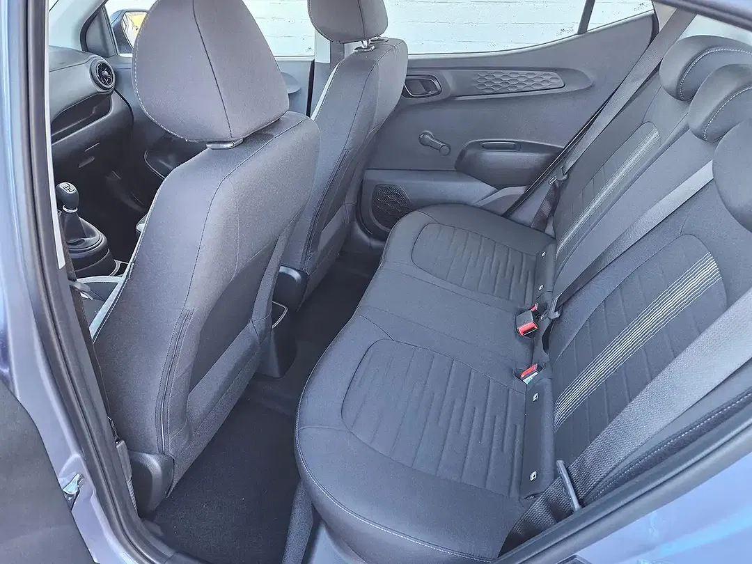 Hyundai i10 - Thumbnail 10