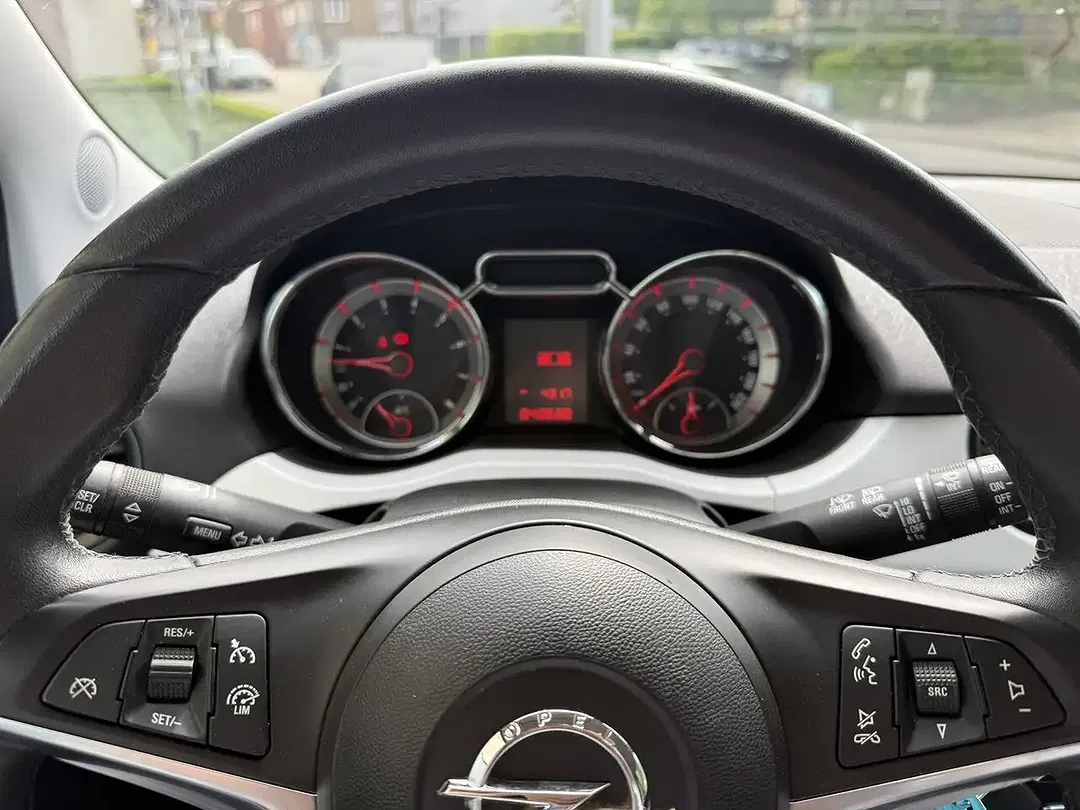 Opel Adam - Thumbnail 4