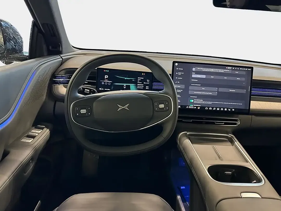 Xpeng G6 - Thumbnail 4