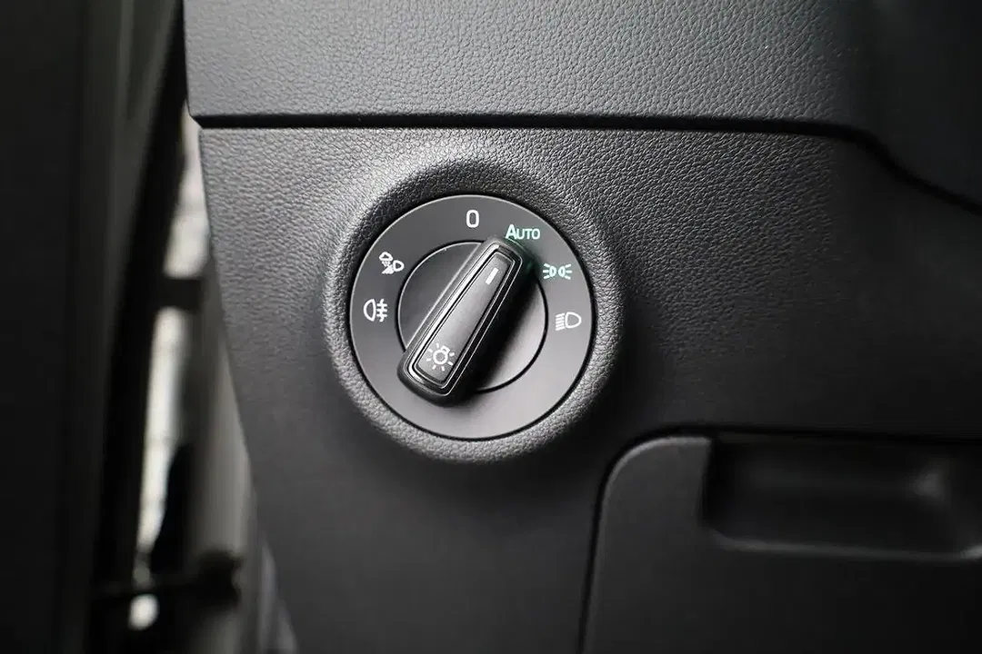 Skoda Karoq - Thumbnail 9