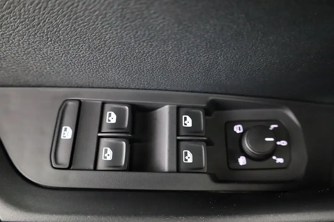 Skoda Karoq - Thumbnail 8