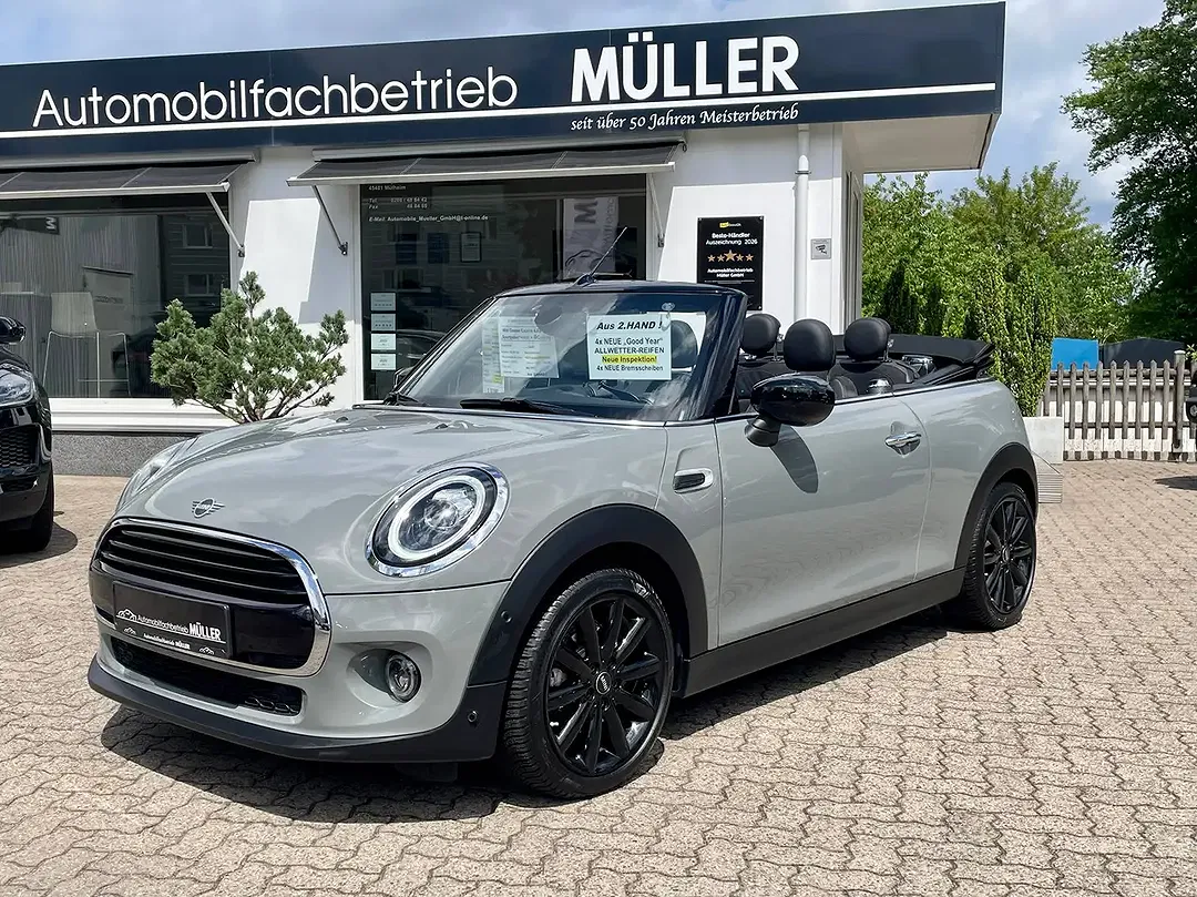 MINI Cooper Cabrio - Thumbnail 1