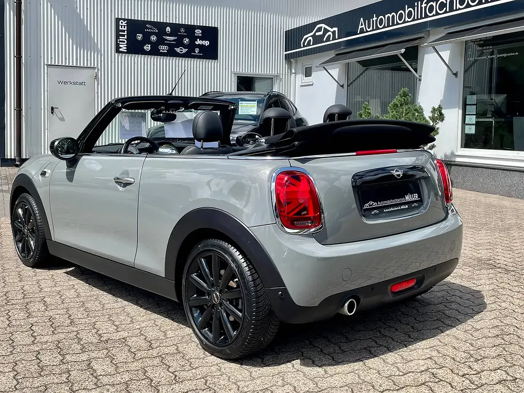 MINI Cooper Cabrio - Thumbnail 2