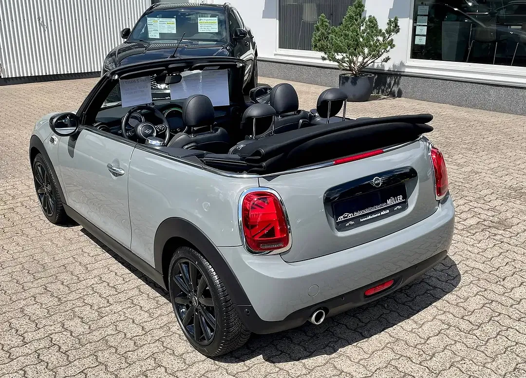 MINI Cooper Cabrio - Thumbnail 9