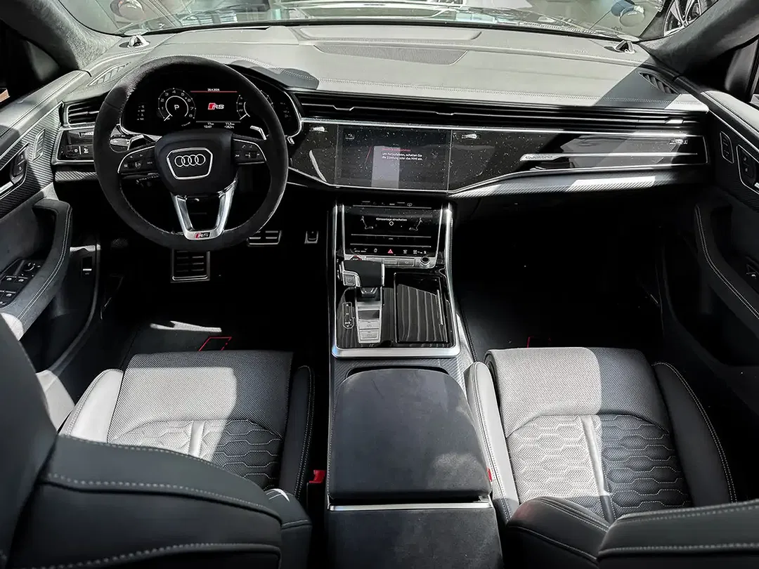 Audi RS Q8 - Thumbnail 7