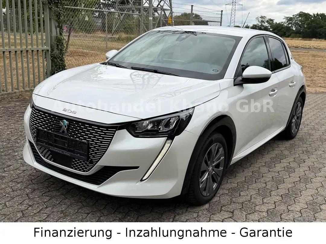 Peugeot 208 - Thumbnail 2