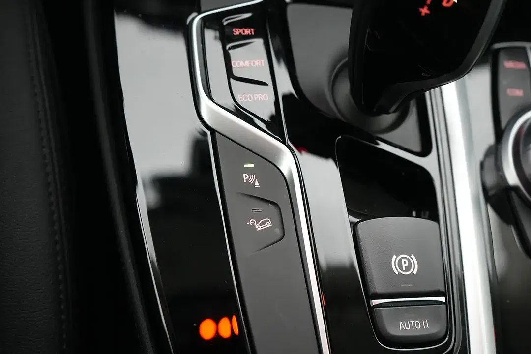 BMW X4 - Thumbnail 14