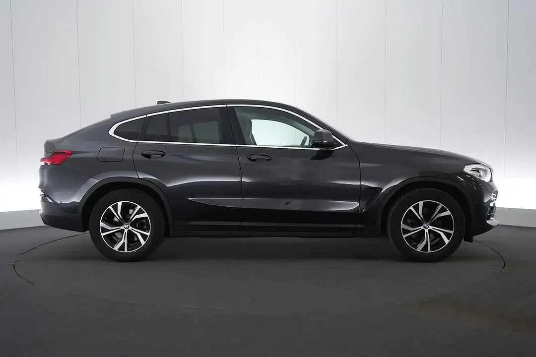 BMW X4 - Thumbnail 5