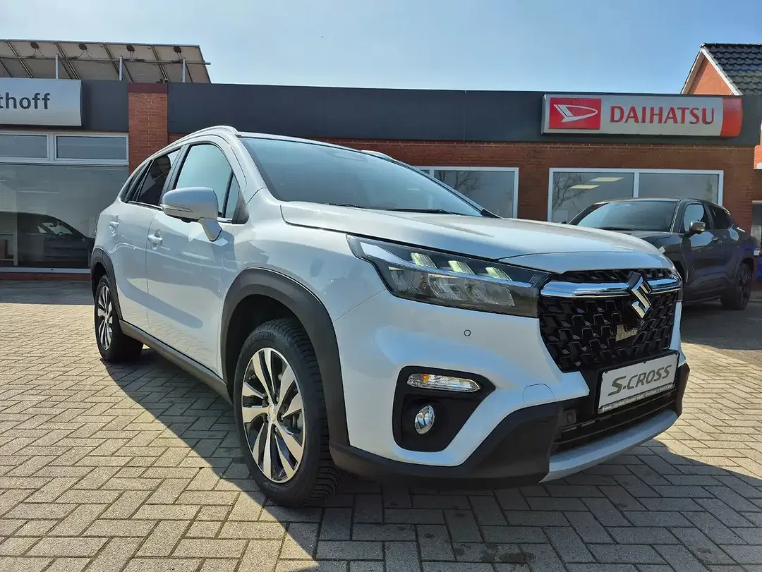 Suzuki S-Cross - Thumbnail 5