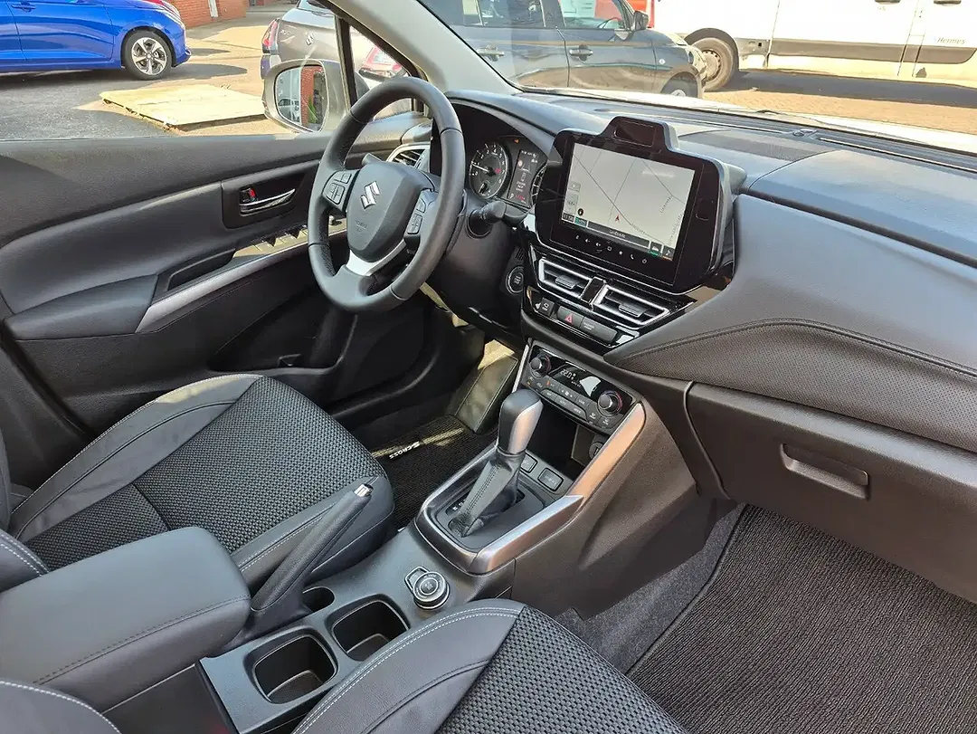 Suzuki S-Cross - Thumbnail 8