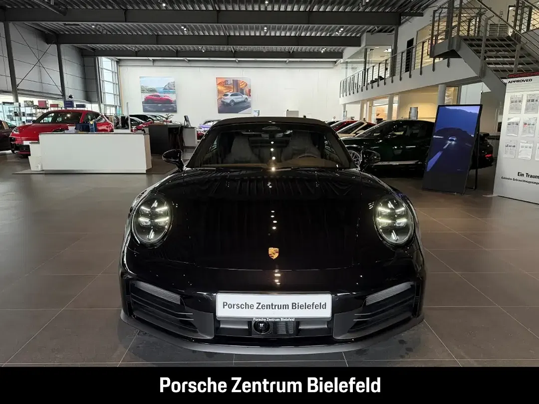 Porsche 992 - Thumbnail 4