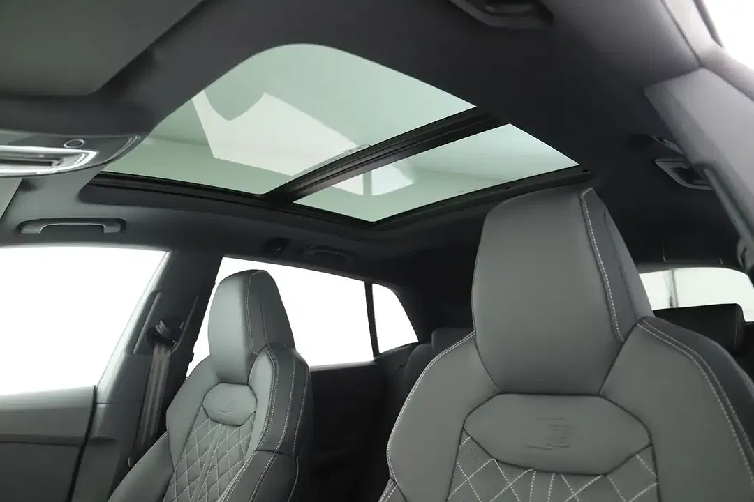 Audi Q8 - Thumbnail 9