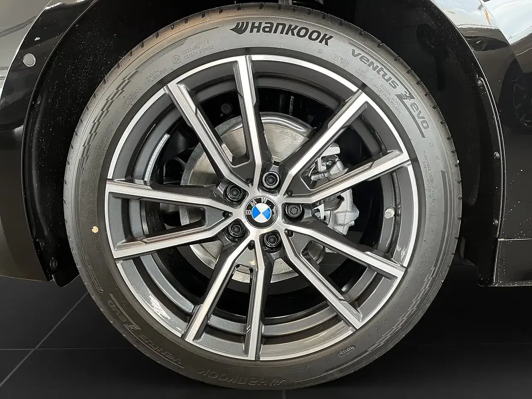 BMW 318 - Thumbnail 13