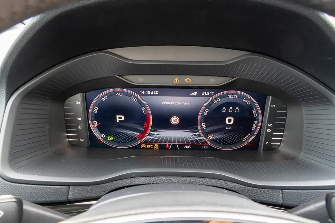 Skoda Karoq - Thumbnail 15