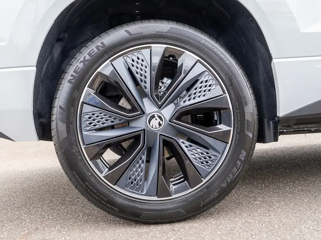 Skoda Karoq - Thumbnail 6