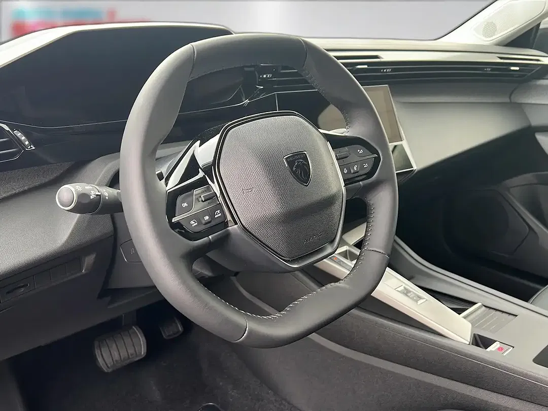 Peugeot 308 - Thumbnail 11