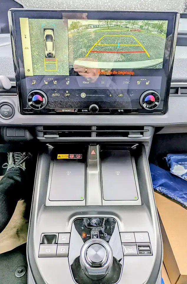 Subaru Solterra - Thumbnail 12