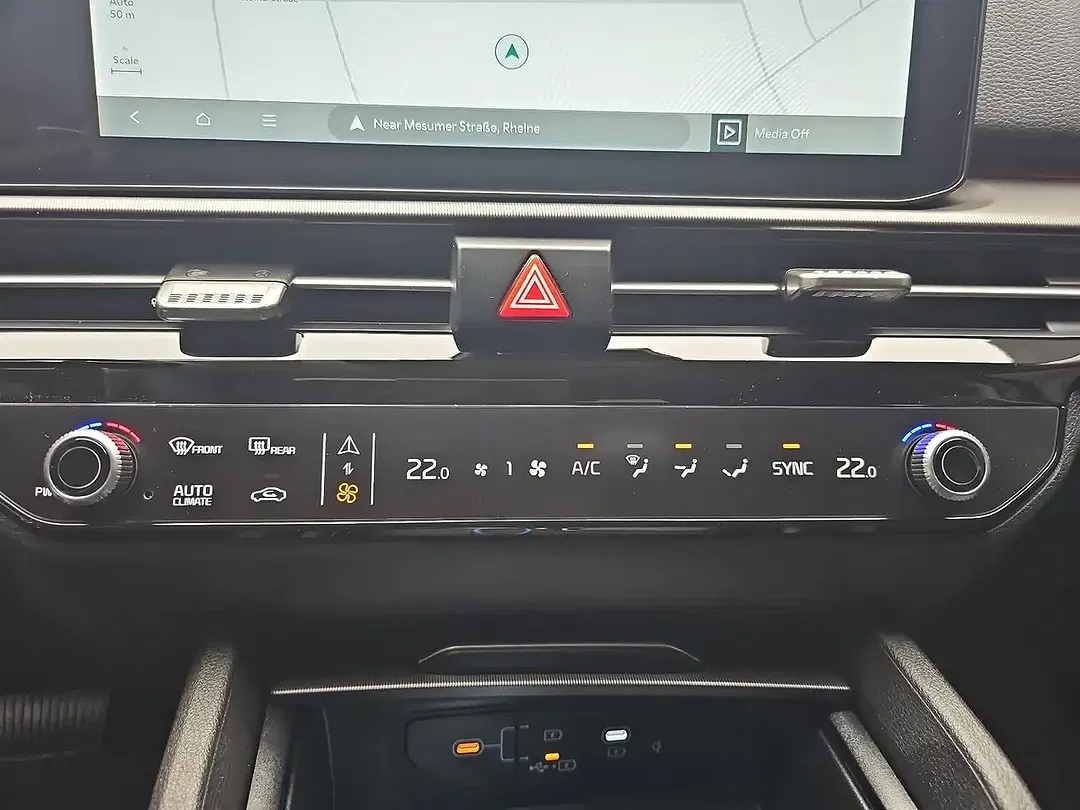 Kia Sportage - Thumbnail 11