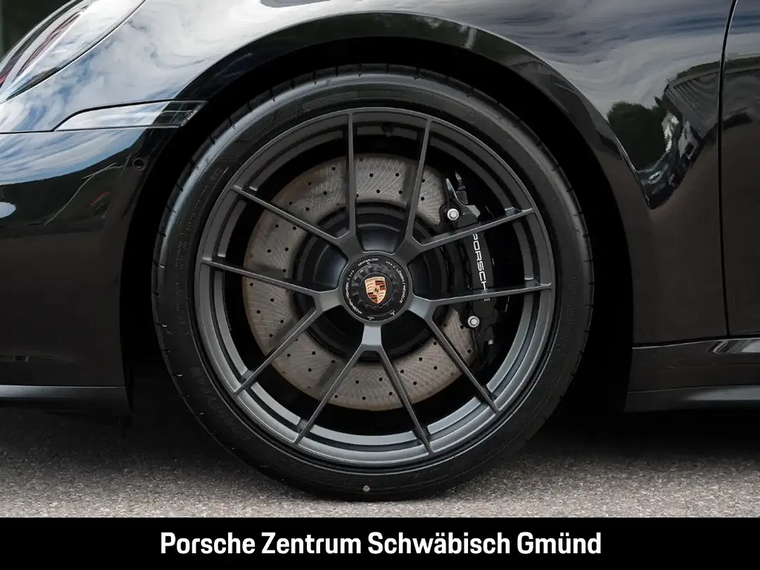 Porsche 992 - Thumbnail 13