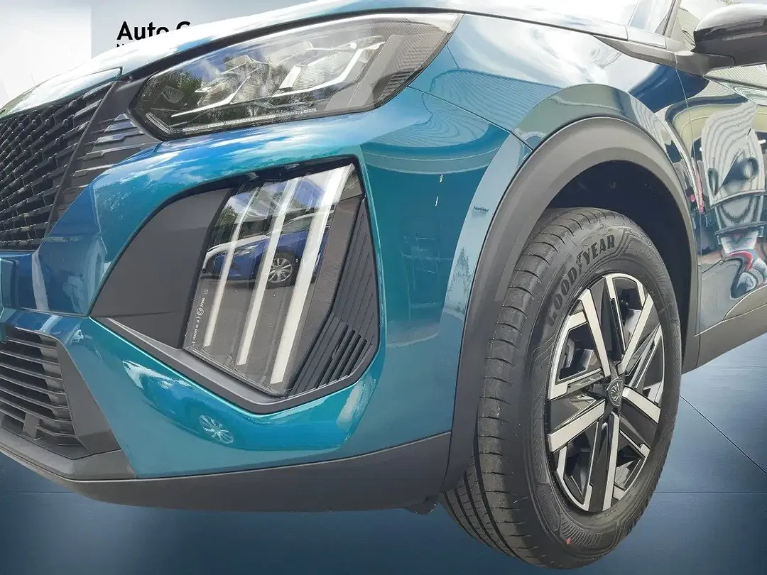 Peugeot 2008 - Thumbnail 4