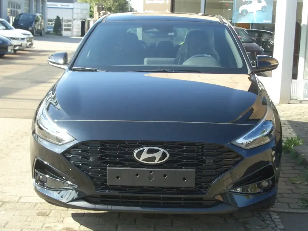 Hyundai i30 - Thumbnail 2