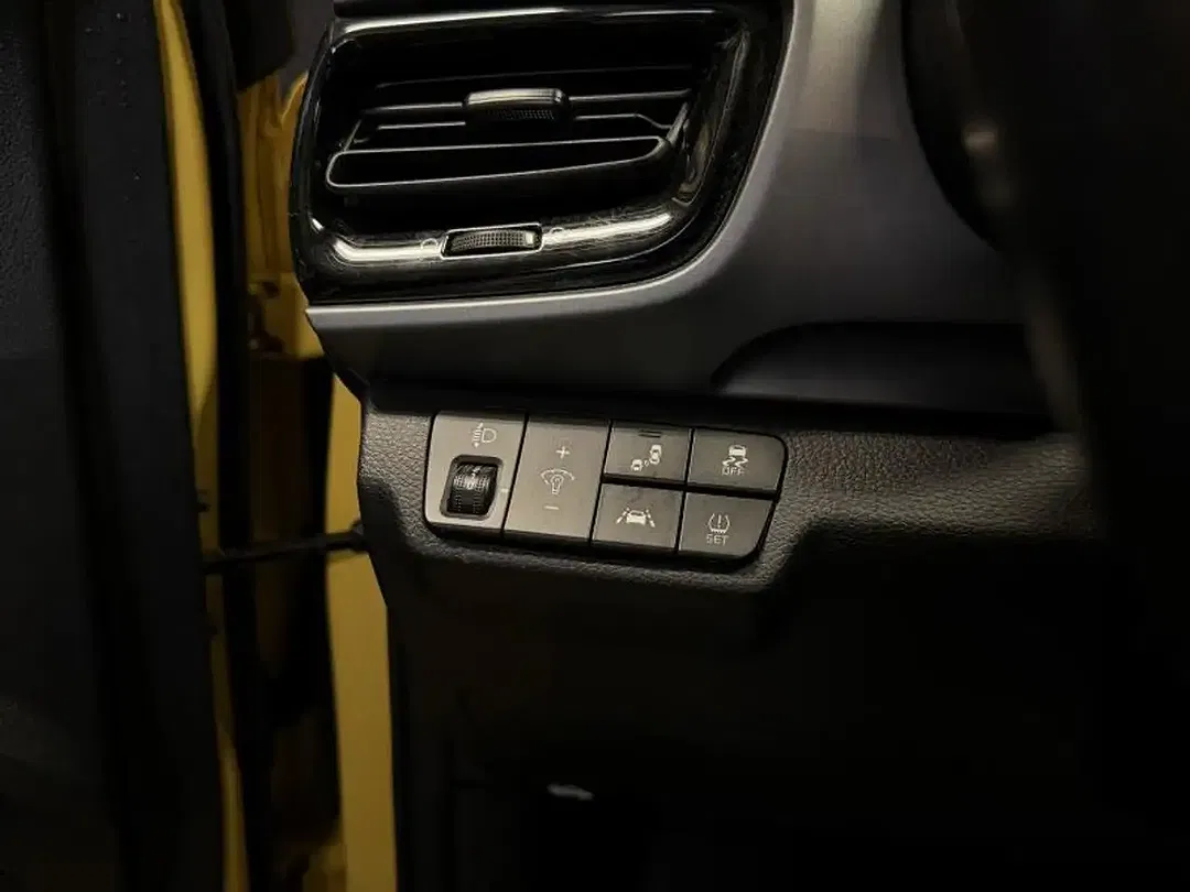 Kia Stonic - Thumbnail 12