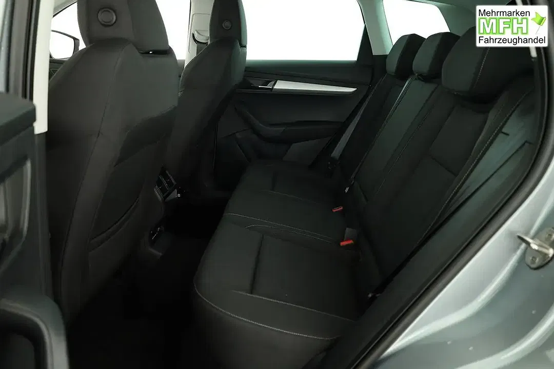 Skoda Karoq - Thumbnail 11