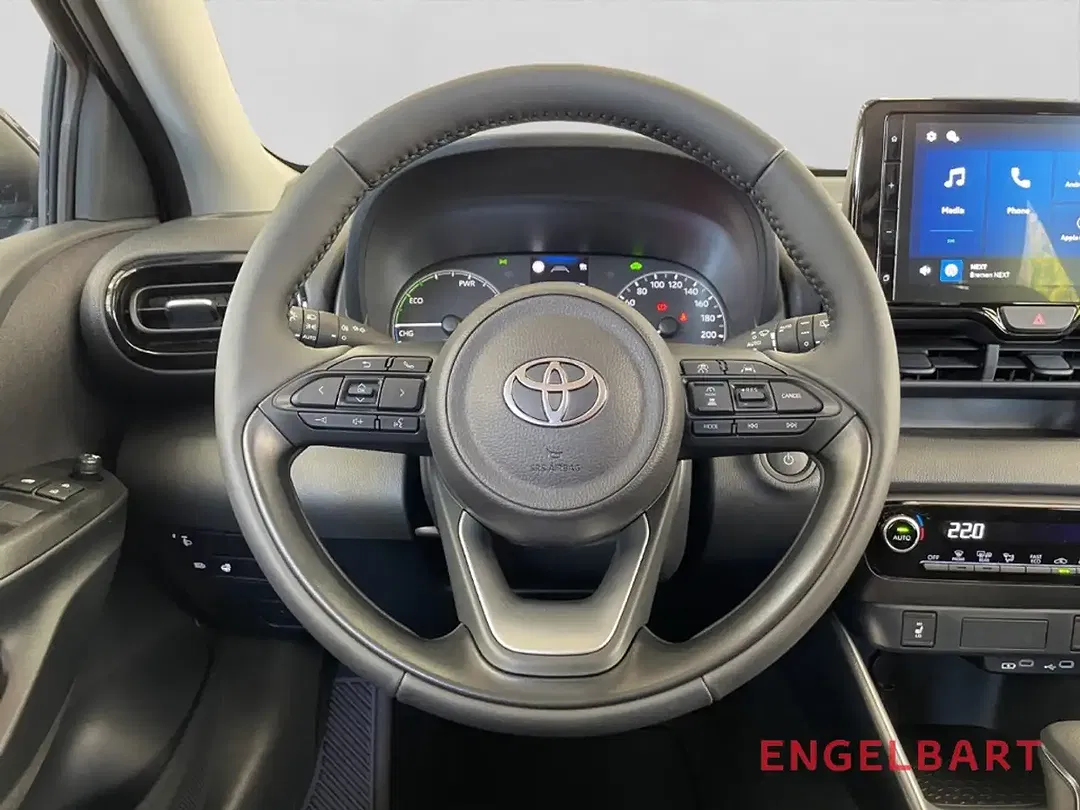 Toyota Yaris - Thumbnail 7