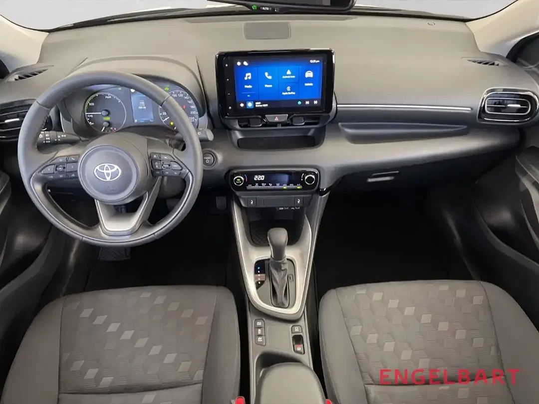 Toyota Yaris - Thumbnail 8