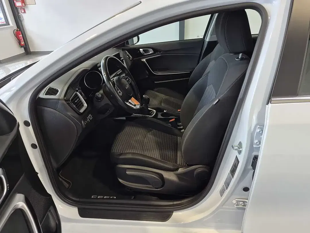 Kia Ceed SW / cee'd SW - Thumbnail 8