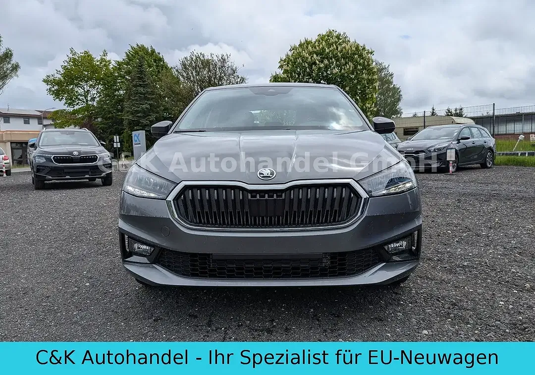 Skoda Fabia - Thumbnail 2