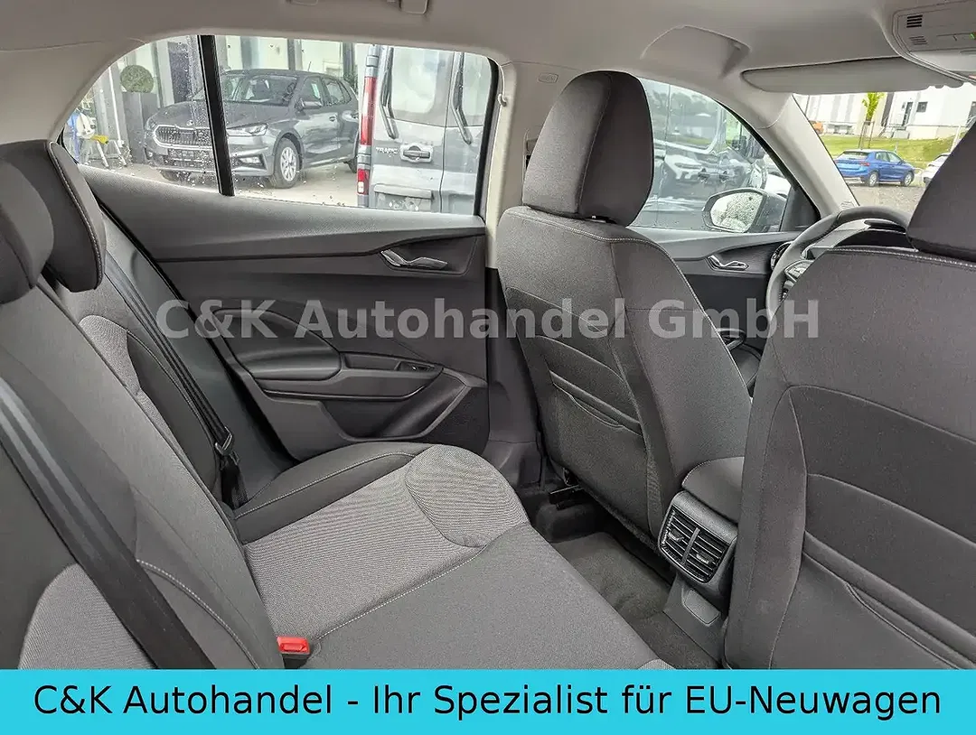 Skoda Fabia - Thumbnail 8