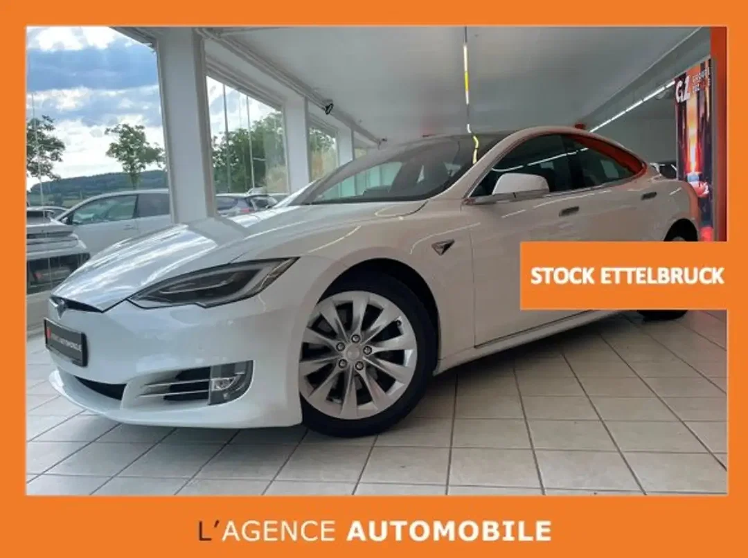 Tesla Model S - Afbeelding 1